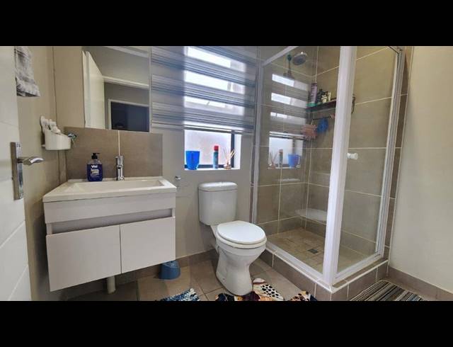 2 BEDROOM HOUSE FOR SALE IN ALBERTSDAL